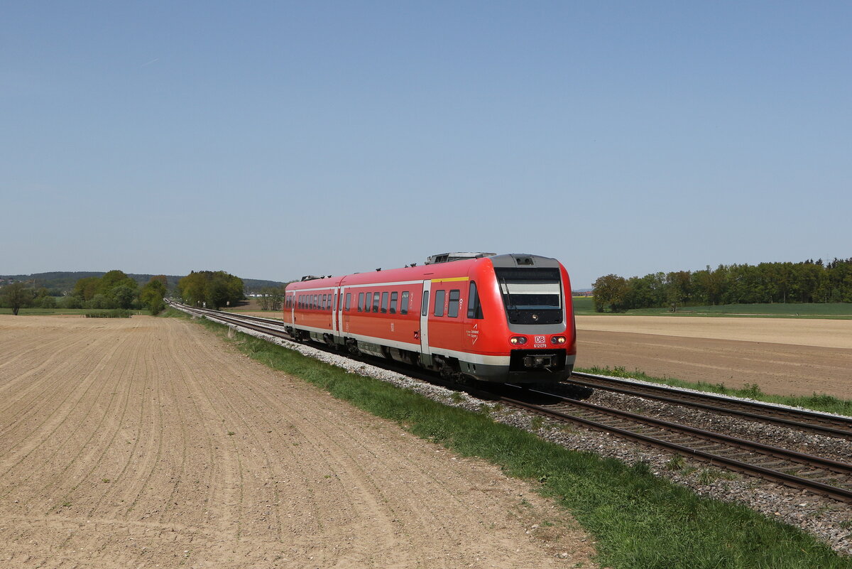 612 079 mit Ziel Regensburg am 30. April 024 bei Unteracker.