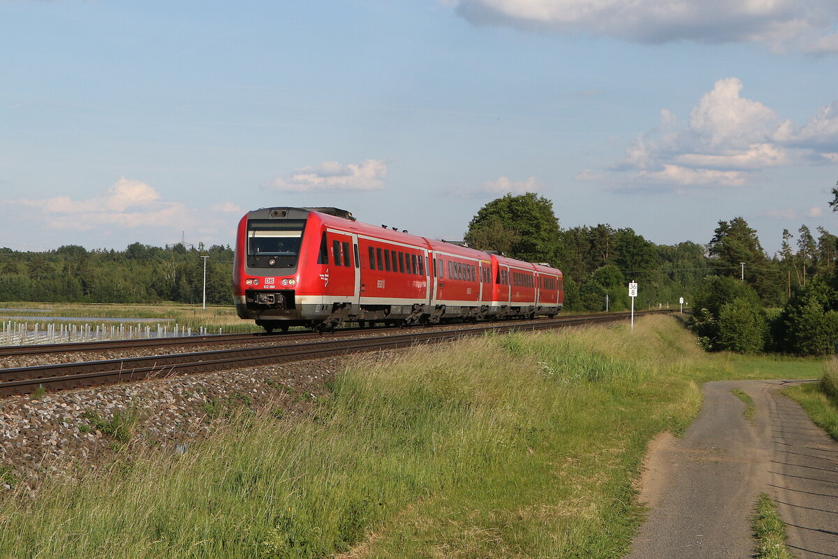 612 660 aus Weiden kommend am 18. Juni 2026 bei Oberteich.