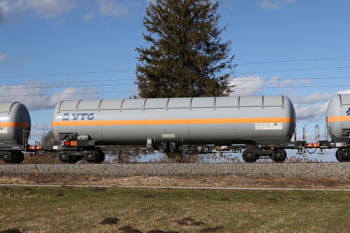 7824 415 (Zags) von  VTG  am 5. Februar 2022 bei bersee.