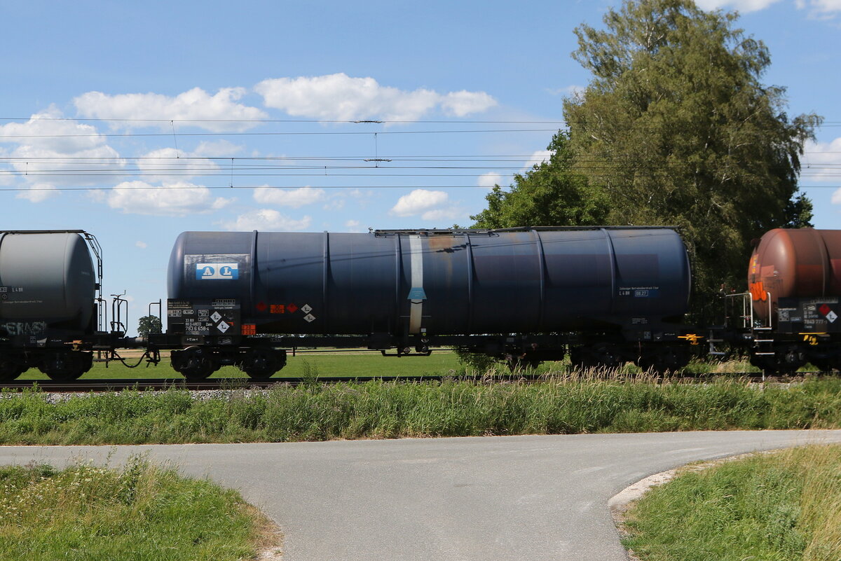 7836 658 (Zans) der  ARETZ GmbH  am 4. Juli 2026 bei �bersee.