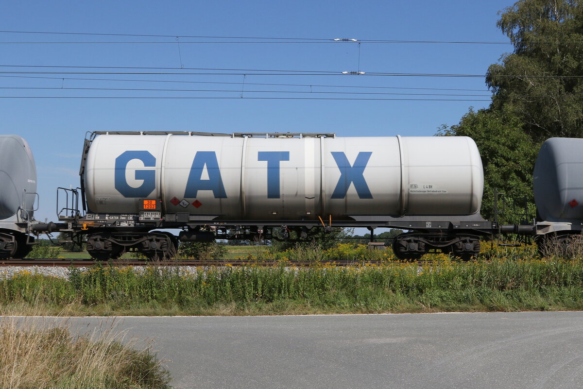 7836 763 (Zans) von  GATX  am 17. August 2022 bei bersee am Chiemsee.