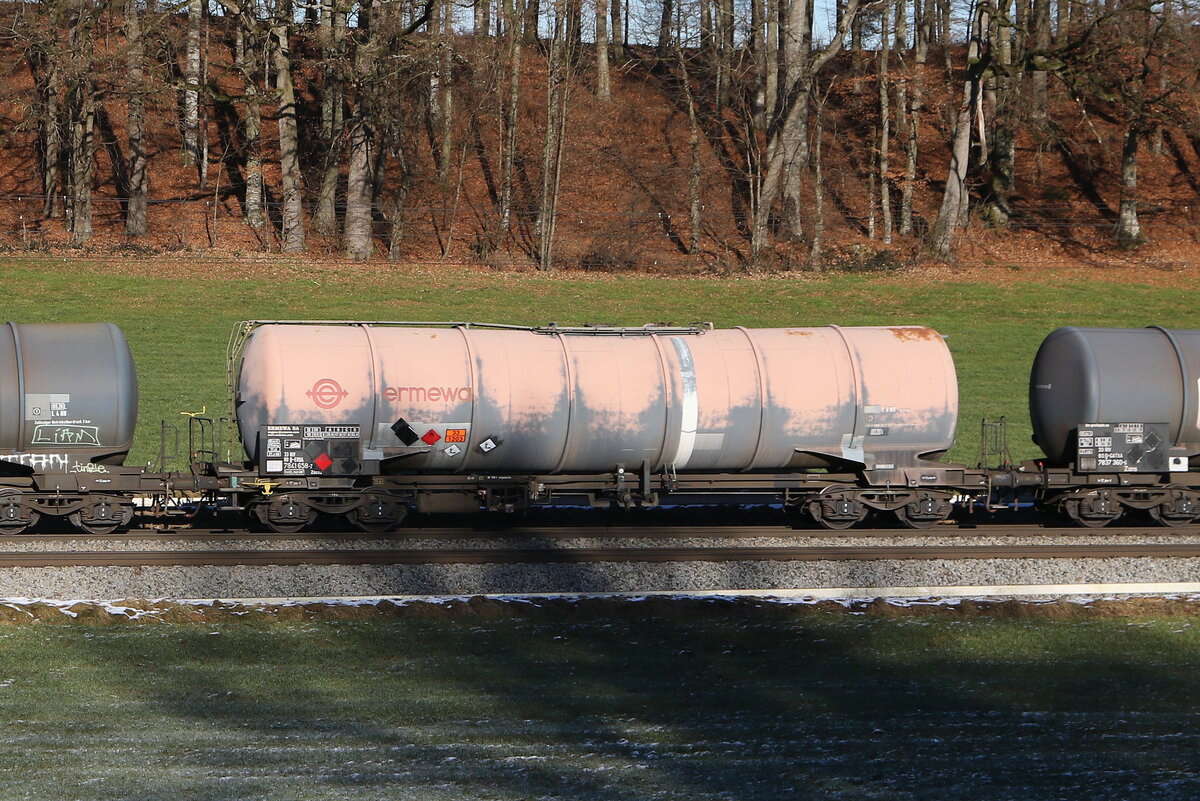 7841 658 (Zacns) von  ERMEWA  am 27. Dezember 2024 bei Axdorf.