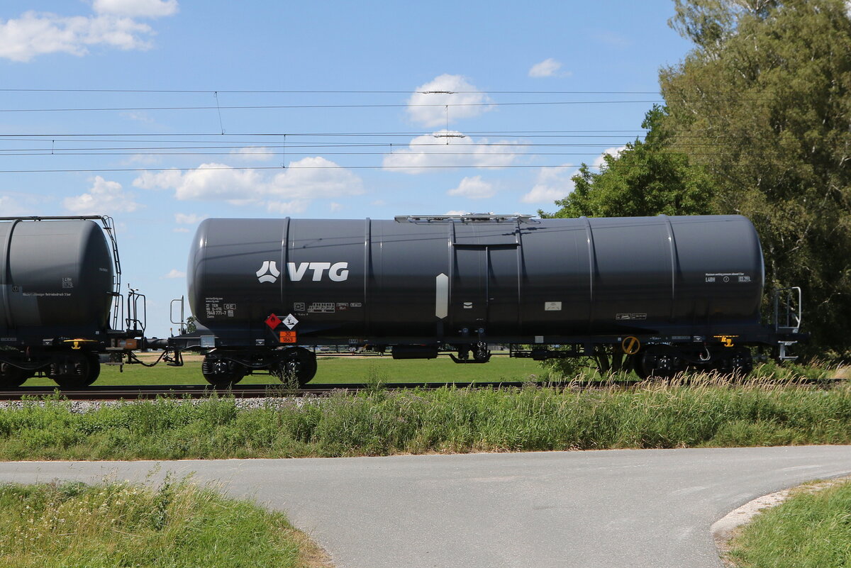 7848 771 (Zans) von  VTG  am 4. Juli 2026 bei �bersee.