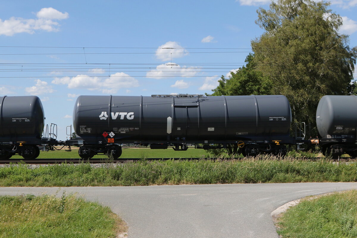7848 775 (Zans) von  VTG  am 4. Juli 2026 bei �bersee.