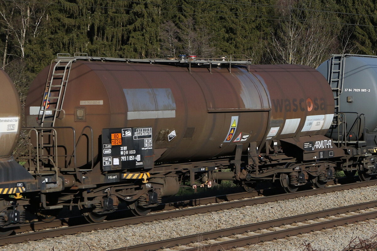 7931 051 (Zacens) von  WASCOSA  am 31. Dezember 2021 bei Grabensttt im Chiemgau.