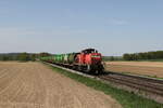 294 902 war mit einem Mllzug am 30. April 2024 bei Unteracker in Richtung Regensburg unterwegs.