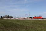 101 047 auf dem Weg nach Salzburg am 1. April 2021 bei bersee am Chiemsee.