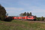 111 201 war am 6. April 2024 bei Fahlenbach in Richtung Mnchen unterwegs.