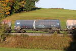 7836 647 (Zans) der  ARETZ-GmbH  am 12. Oktober 2024 bei Axdorf.