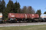 7843 667 (Zans) von  GATX  am 4. April 2025 bei Fuchsreut.