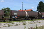 7832 134 (Zacns) von 'GATX' am 25. August 2025 bei Pirach.