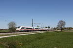 412 226 war als  ICE 118  am 25. April 2026 bei �bersee am Chiemsee auf dem Weg nach M�nster.