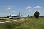 411 080  Darmstadt  und 411 062  Vaihingen  waren am 11. Juli 2026 bei �bersee am Chiemsee in Richtung M�nchen unterwegs.