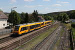 1648 201 und 1648 205 bei der Einfahrt in Wernberg am 12.