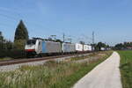 186 259 & 186 285 mit dem  Intercombi-KLV  am 11. Oktober 2021 bei �bersee am Chiemsee.