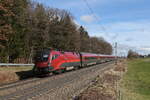 1116 212 war am 24. Februar 2024 bei Hufschlag in Richtung Rosenheim unterwegs.
