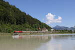 1293 084 war am 14. Mai 2024 mit einem Autozug bei Kiefersfelden in Richtung Kufstein unterwegs.