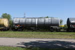 7848 649 (Zans) von GATX  am 29. April 2025 bei Thann/Matzbach.