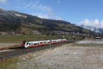 4748 034 aus Kitzbhel kommend am 18. November 2025 bei Kirchberg in Tirol.